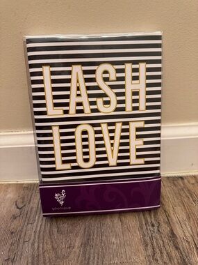 Younique Lash Love Set in Black, White & Purple